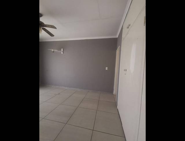 3 BEDROOM HOUSE FOR SALE IN BIRCHLEIGH NORTH